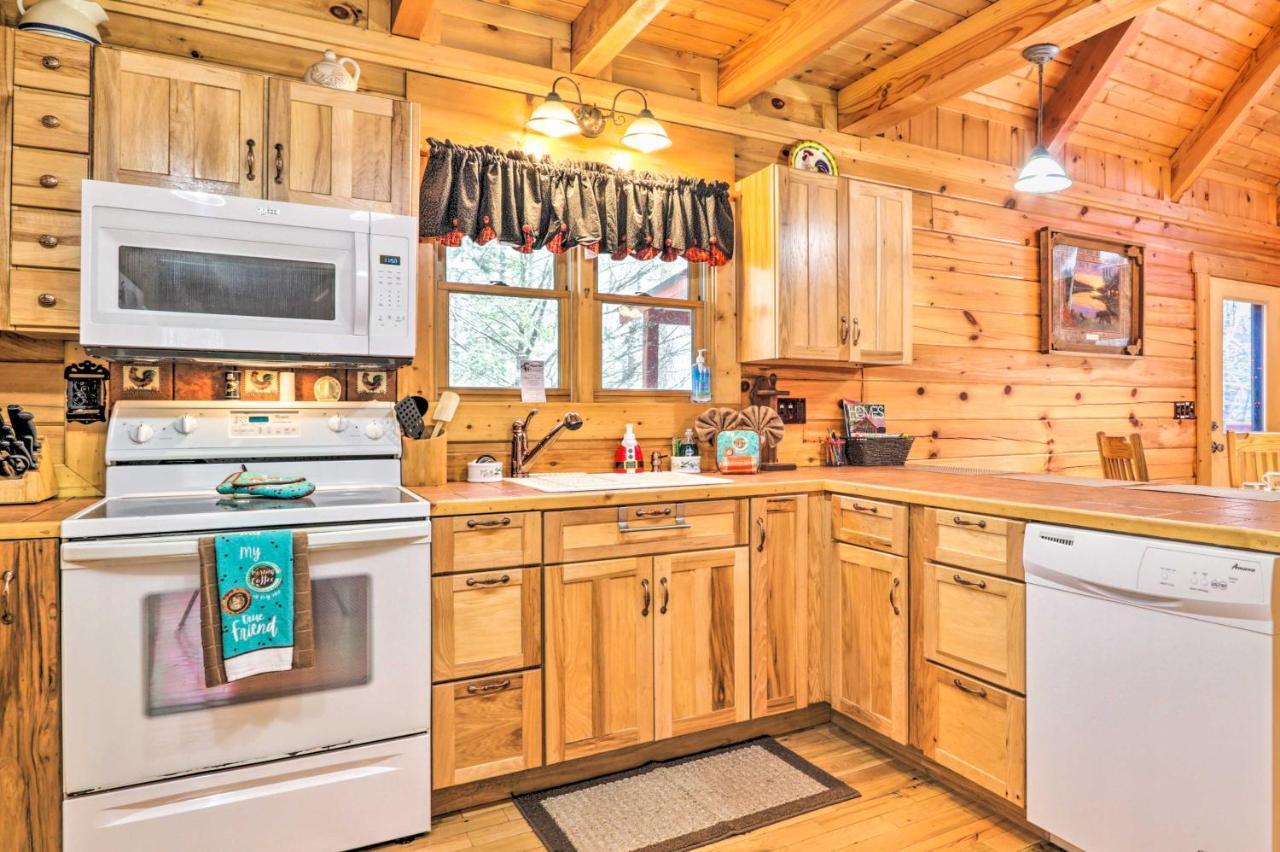 Creekside Sevierville Cabin Game Room And Hot Tub! Exterior photo