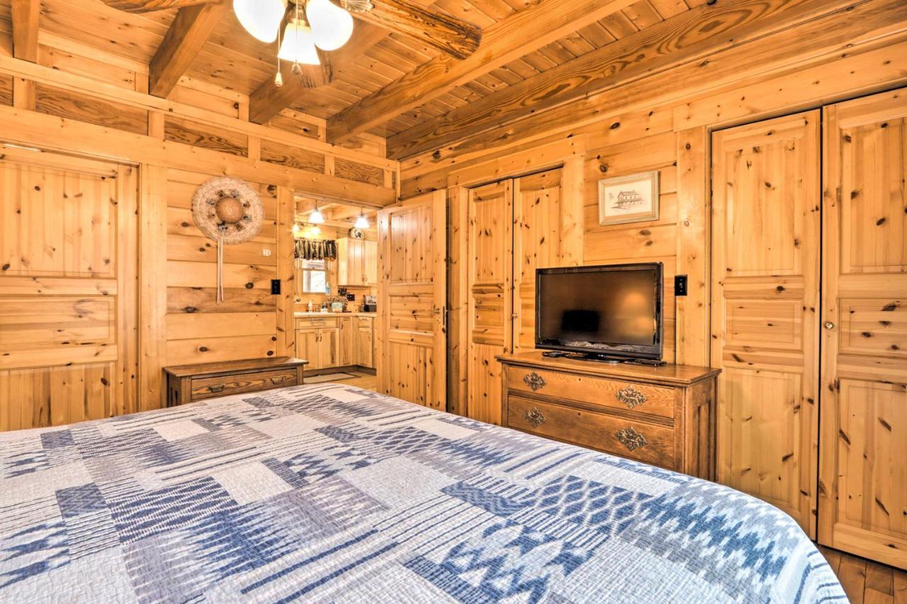 Creekside Sevierville Cabin Game Room And Hot Tub! Exterior photo